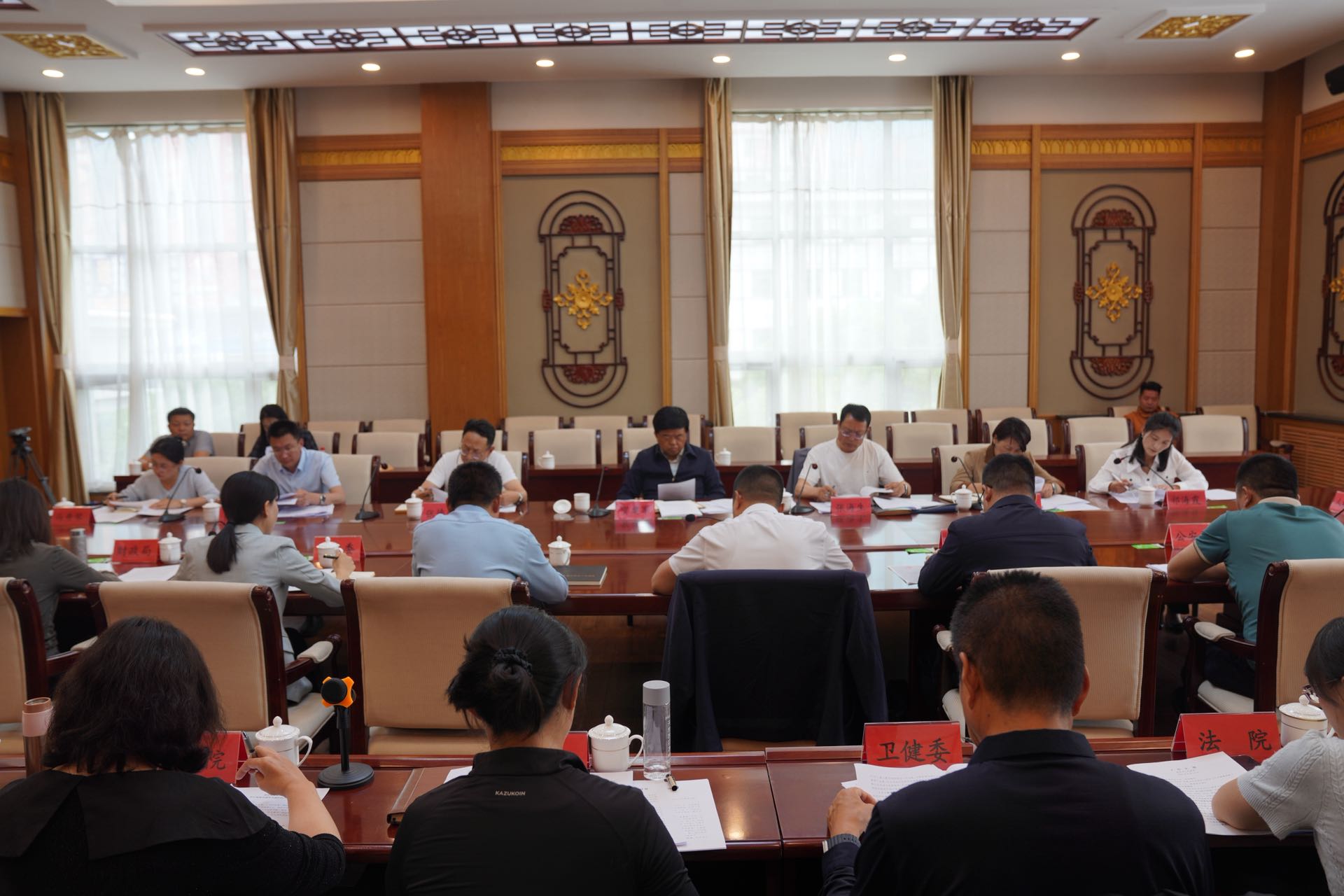 第51期市人大常委会调研全市未成年人保护工作(2).jpg